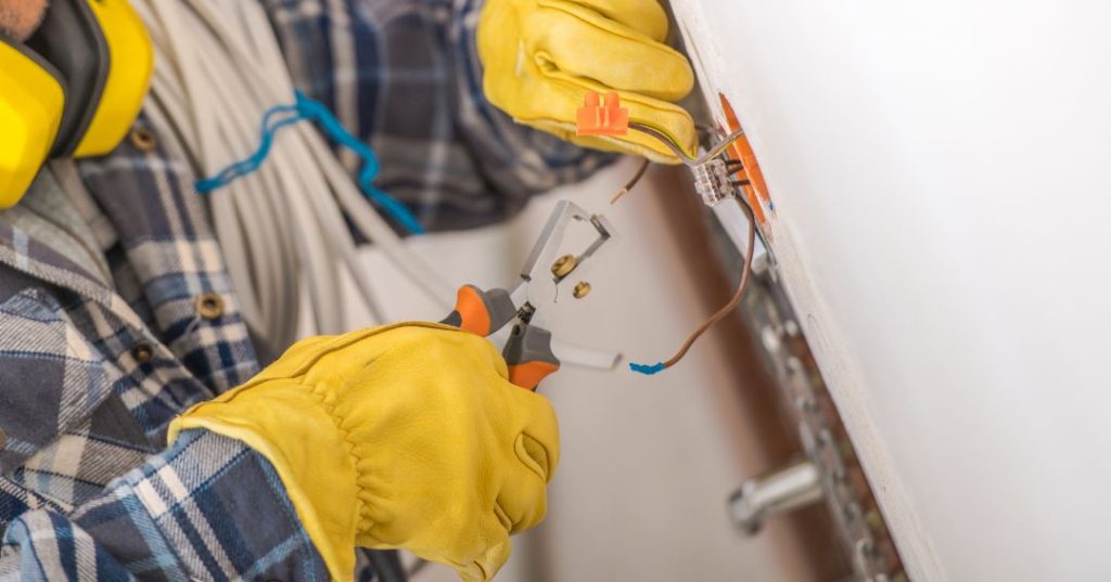 Consertos e manutenções elétricas em Presidente Prudente